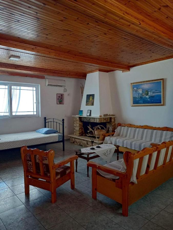 Giota & Antonia Apartments Короні Екстер'єр фото